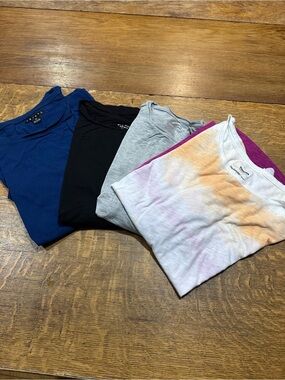 Sonoma Tribal and Nine West  lot of 4‎ T-shirts women’s sz xxl